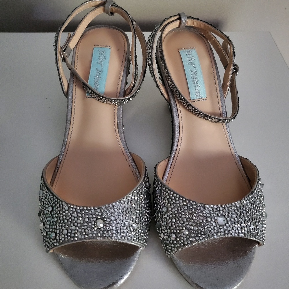 Betsey Johnson SB Elora wedges NIB - Picture 3 of 6